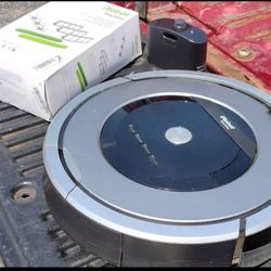 I Roomba Robot Floor Cleaner