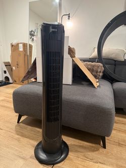Rotating Dreo Tower Fan