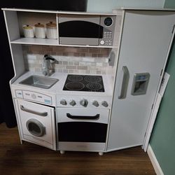 Children's Play Kitchen And Accessories