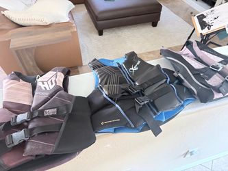 Adult life jackets
