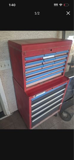Powerbuilt Two-Piece Rolling Tool Chest
