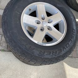 5 Tires With Rim For Jeep Wrangler
