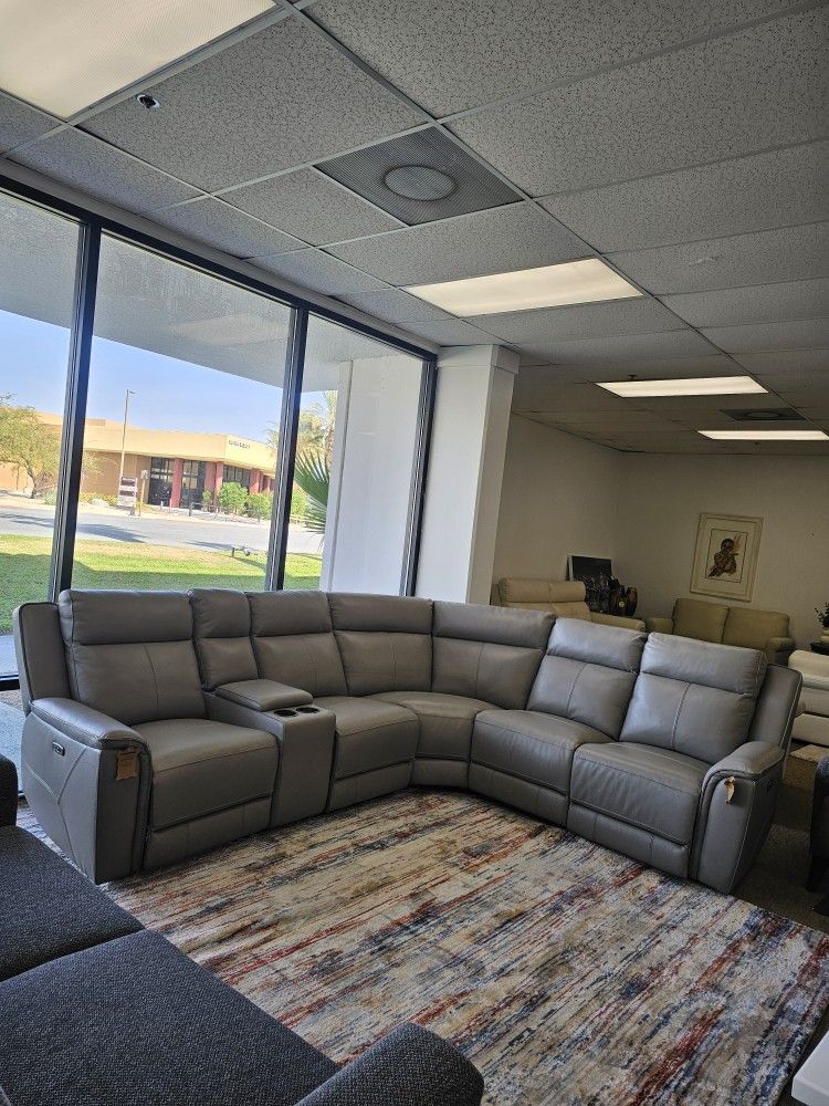 6-pc Leather Sectional with 2 Power Recliners - Addyson