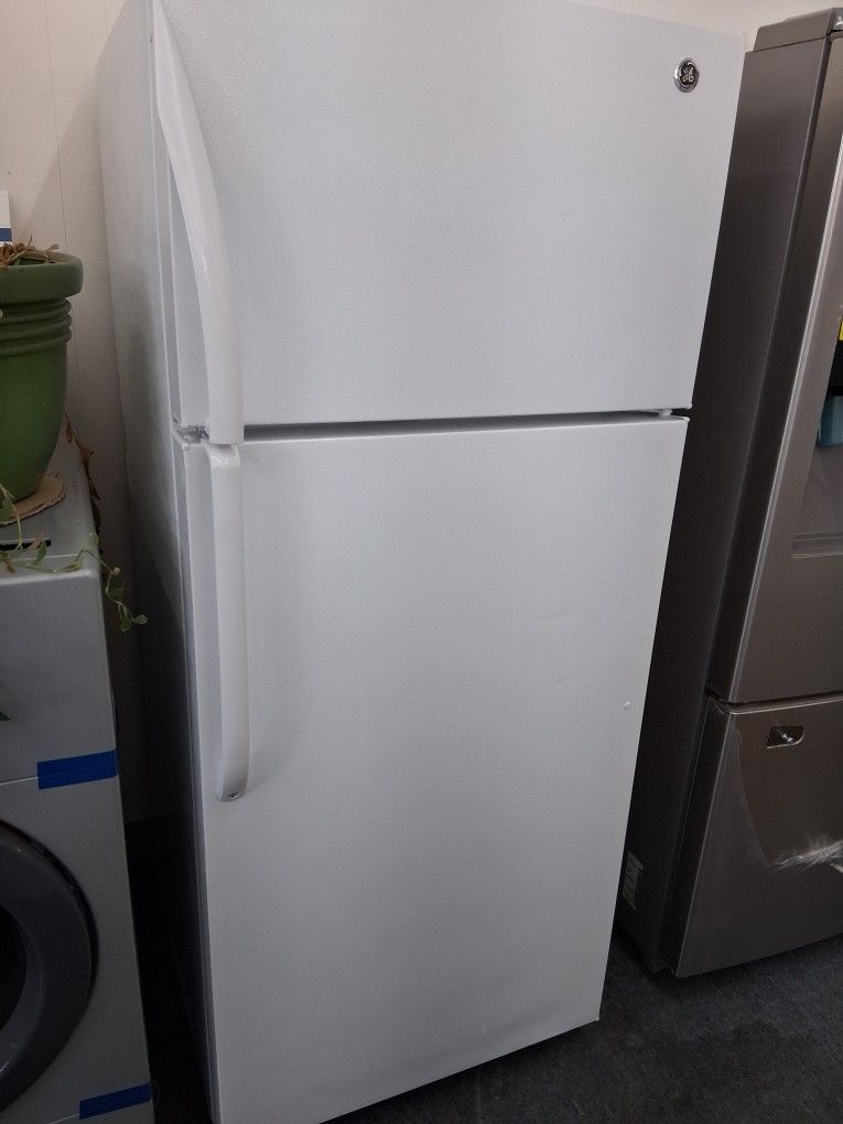 Rebuilt GE Refrigerator 