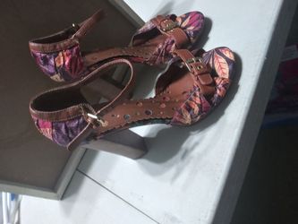 Wooden floral heels