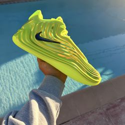 Nike Gianni’s freak 7 warning label size 9.5