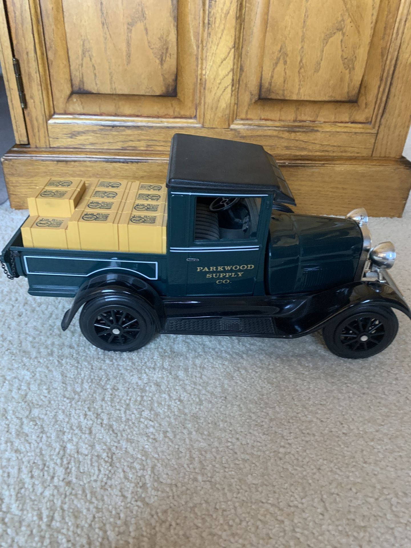 1984 Jim Beam - 1928 Model “A” Ford Pickup Truck Whiskey Decanter