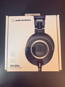 Audio-Technica ATH-M50x Professional Studio Monitor Headphones
