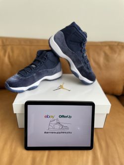 Nike Air Jordan 11 XI Retro Midnight Navy Sz 11 Women / 9.5 Men AR0715-441 Jeter