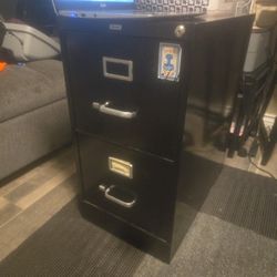 File Cabinet / Storage /drawers 
