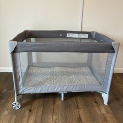 Travel Crib 