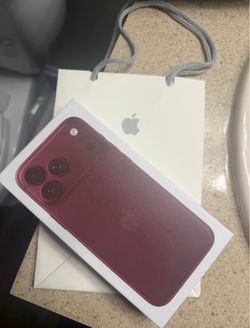 iPhone 18 Pro Max Burgundy 1TB