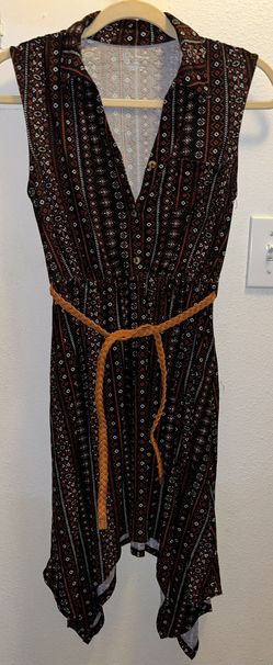 Lightweight Soft Dress With Belt