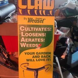 The CLAW by Garden Weasel NEW