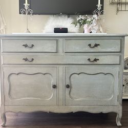 Dresser/ Buffet table