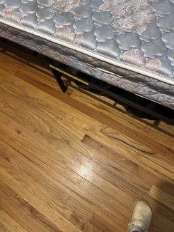 Twin bed and frame mattress too