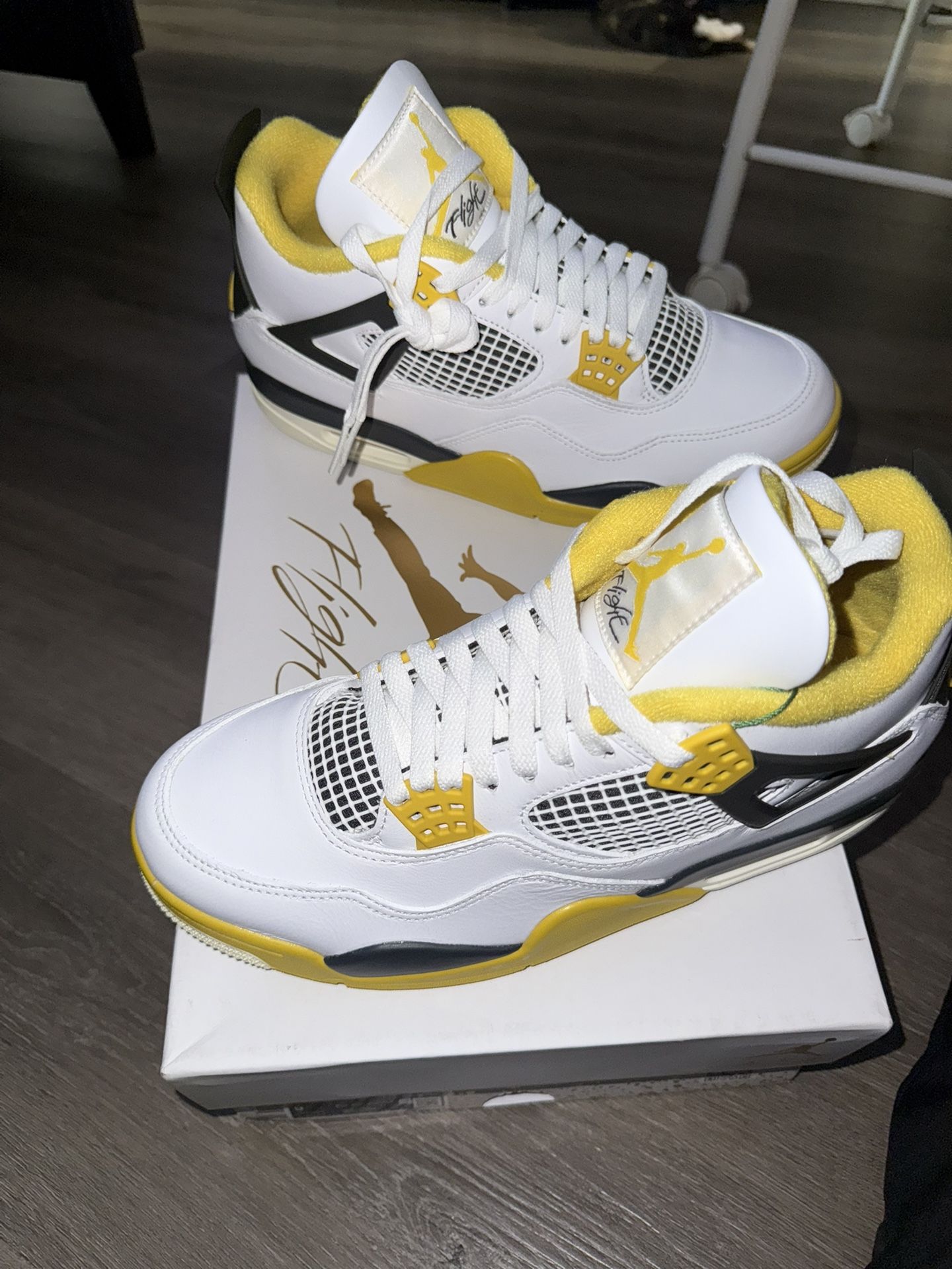 Jordan 4 Retro