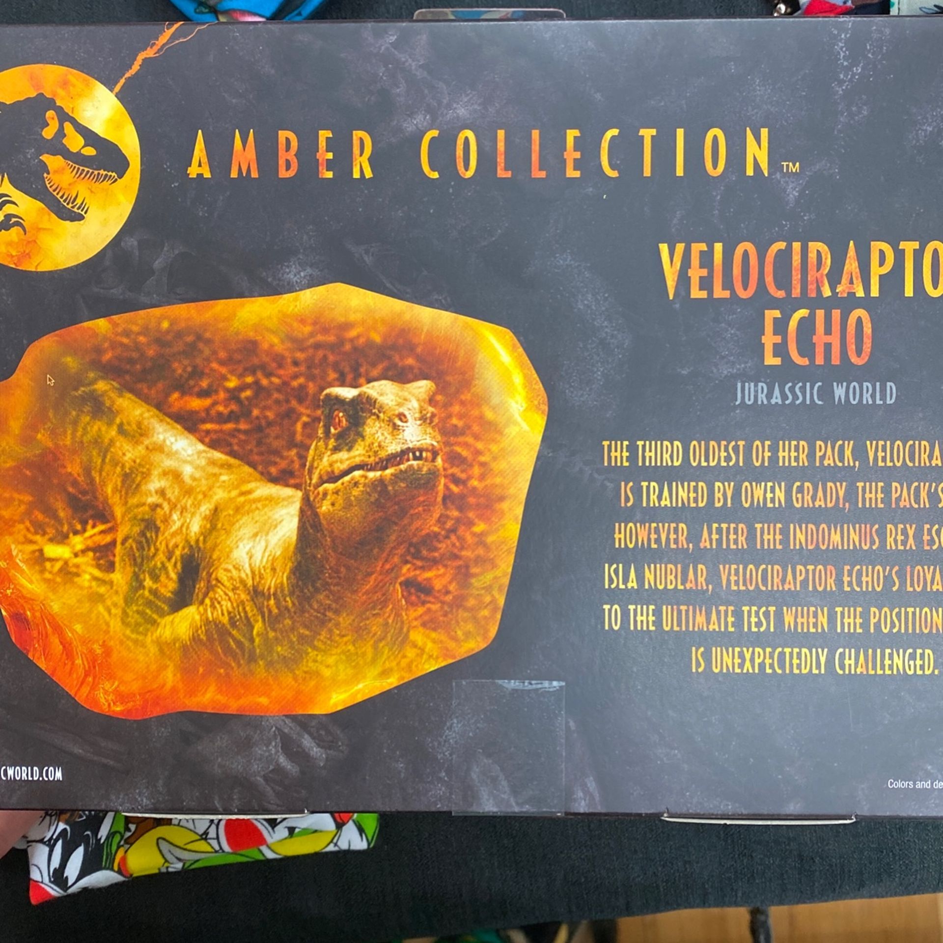 Jurassic World Echo Amber Collection