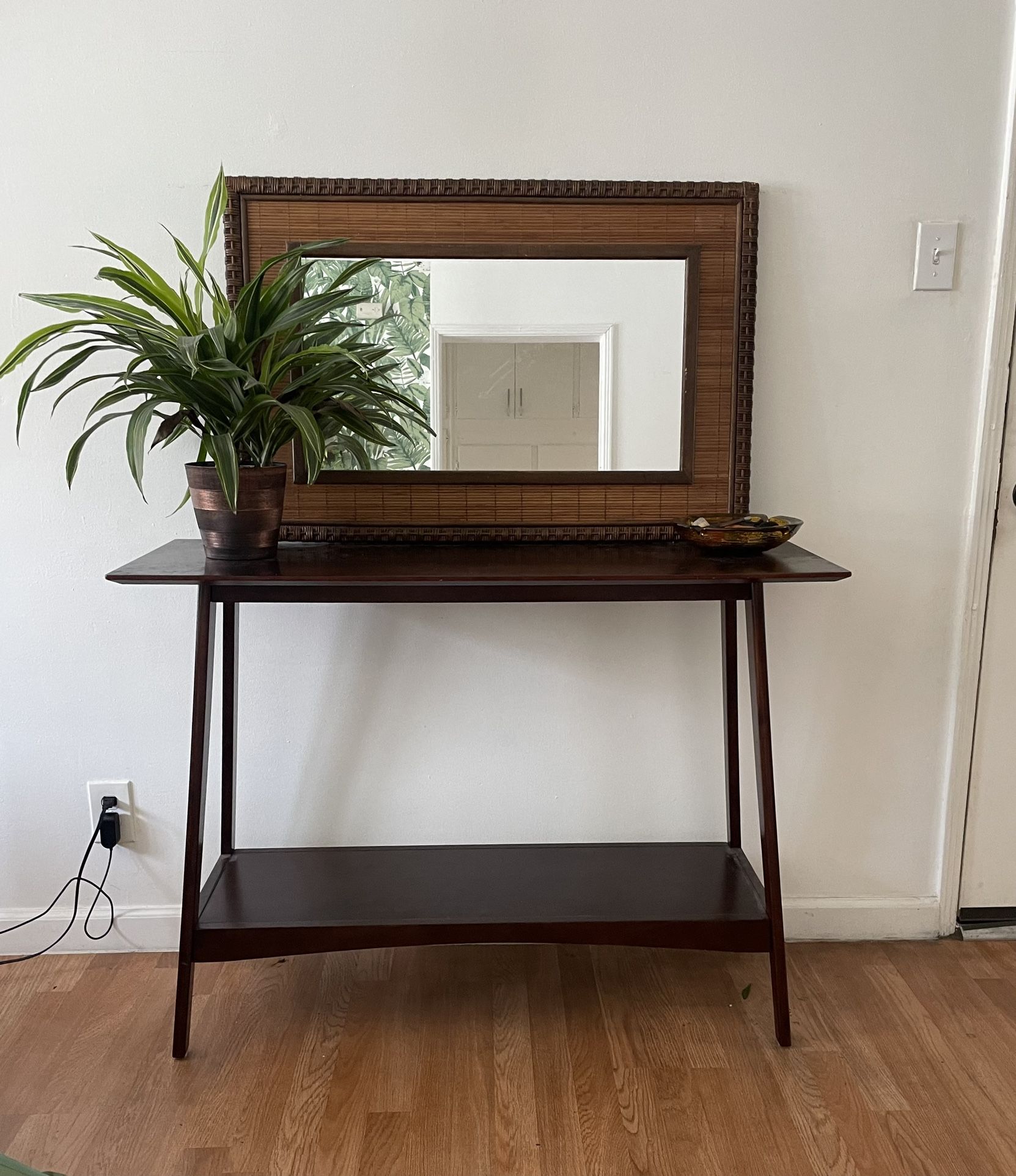 Console Table / Entry Table / Side Table