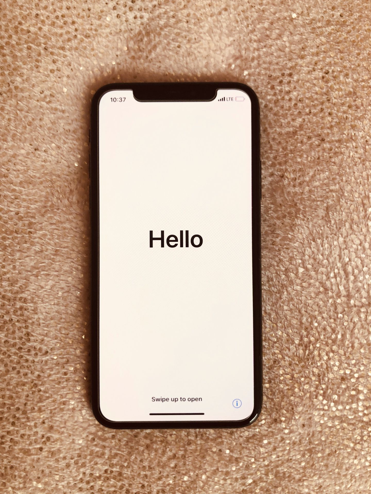 Unlocked Iphone x 256 GB, like new, in great condition. Can meet up or delivery.