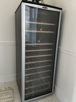 Danby Silhouette 75 Bottle Wine Cooler