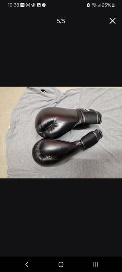 Boxing gloves