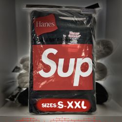 SUPREME x HANES-3 Pack Of Black T-shirts