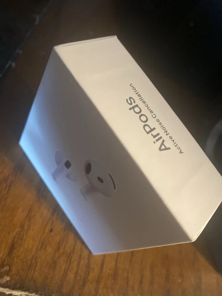 AirPods 4