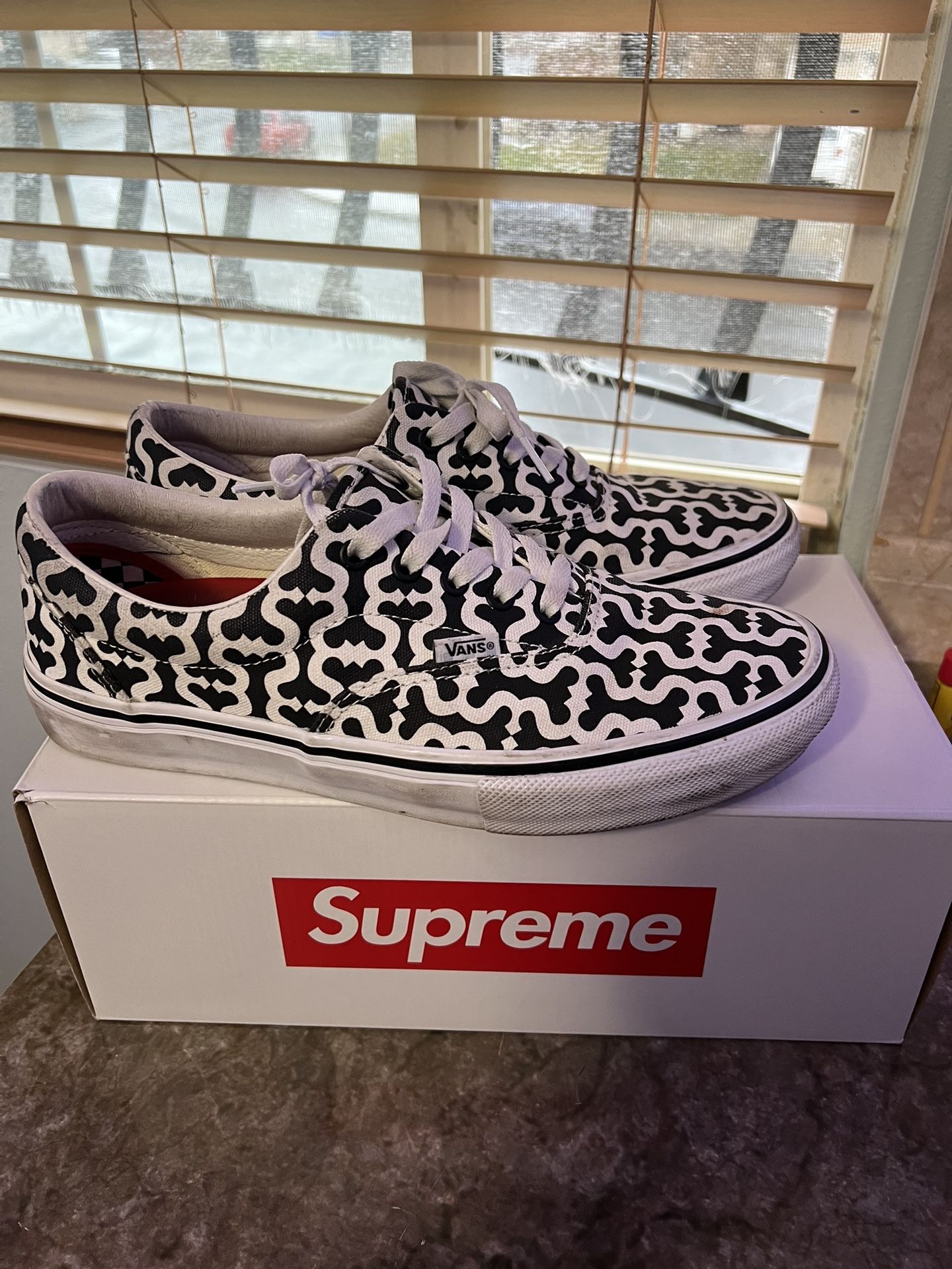 Supreme Vans 