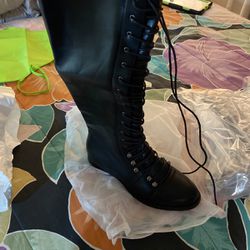 Thigh High All Lace Up boots With Small Heel Sz9