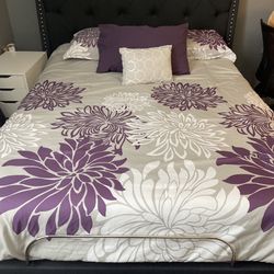 Queen Bed 