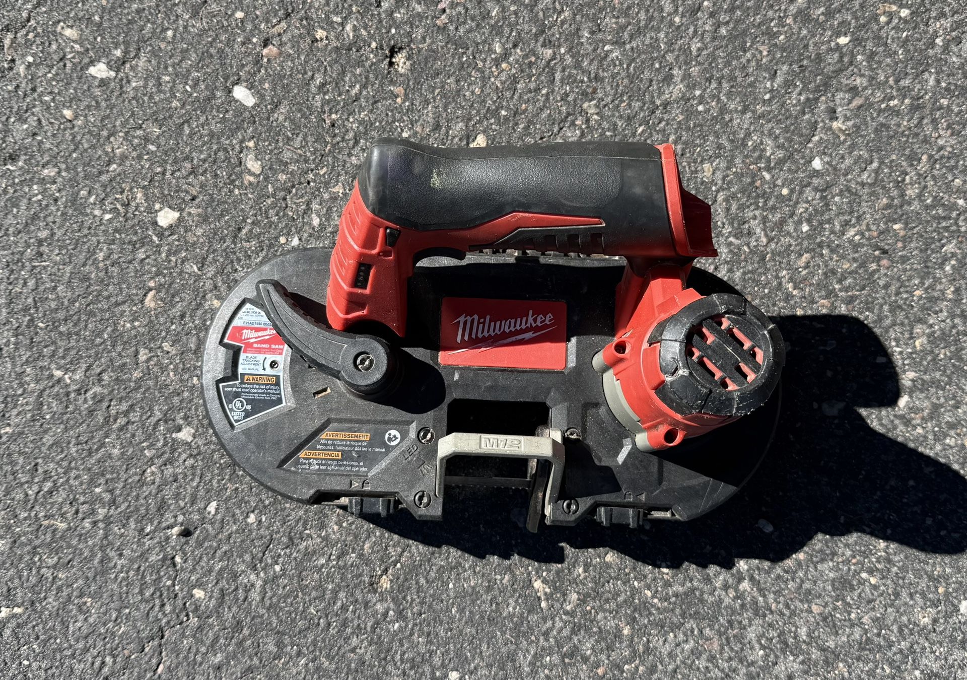Milwaukee M12 12V Lithium-Ion Cordless Sub-Compact Band Saw (Tool-Only)