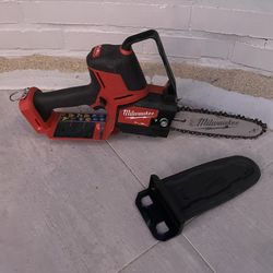 Milwaukee Hatchet Pruning Saw M18