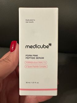 MEDICUBE PDRN Pink Peptide Serum
