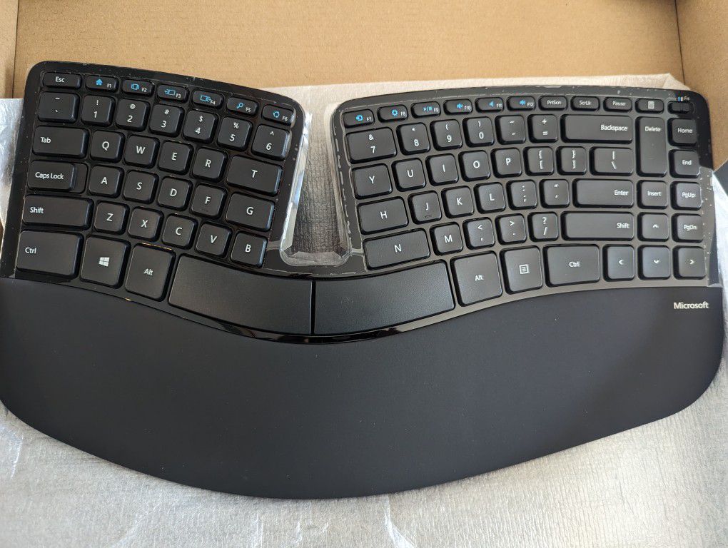 Microsoft Sculpt Ergonomic Keyboard And Number Pad