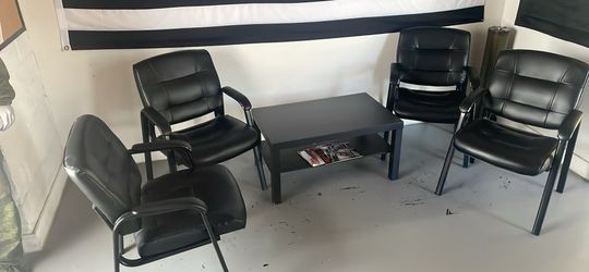 4 Black Office Guest Chair and cafe table – Excellent Condition