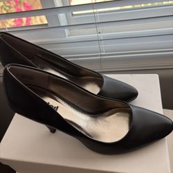 Black Pump Ladies Shoes