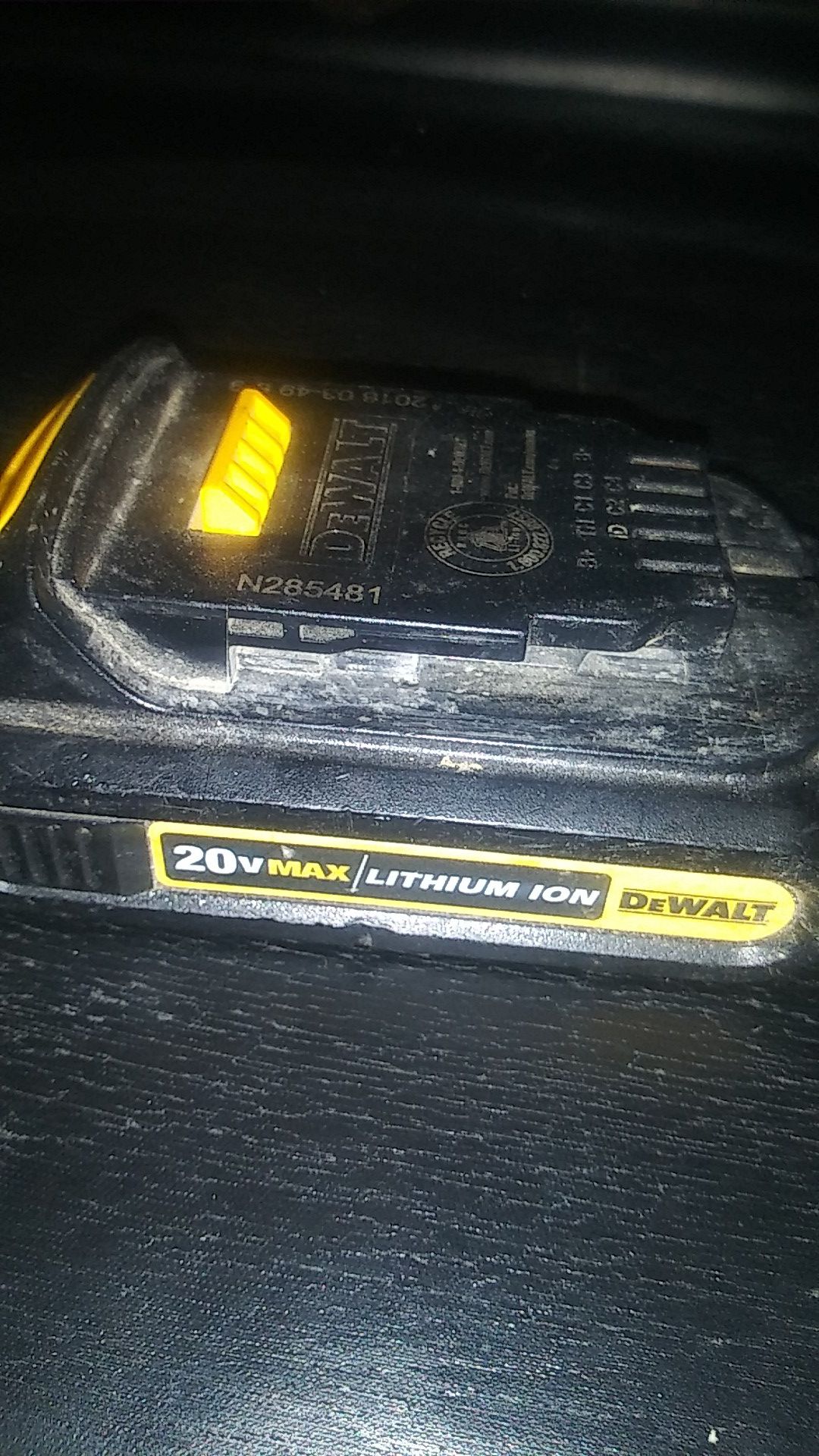 20v dewalt battery