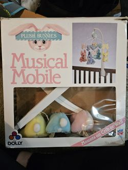 Dolly, Plush Bunnies Musical Mobile 