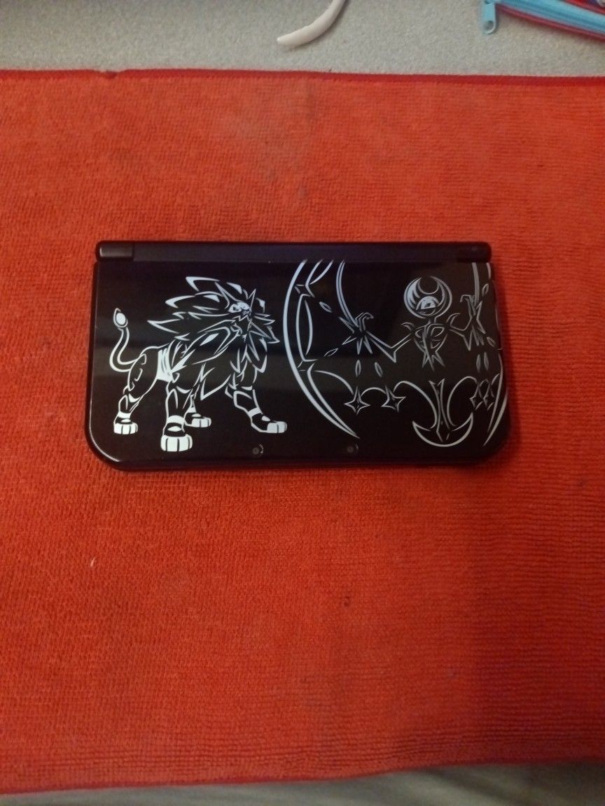 New Nintendo 3ds XL Solgaleo Lunala Black Edition