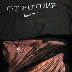 GT Future Red metallic Size 11