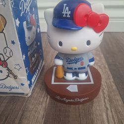 Dodgers Hello Kitty 2014