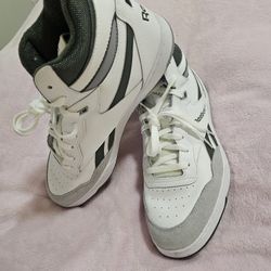 New Reebok  Men's  Shoes  Size  12