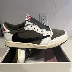 Travis Scott’s Olive Size 10.5 Deadstock