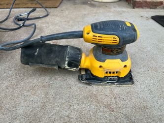 DeWalt 1/4 Sheet Palm Sander