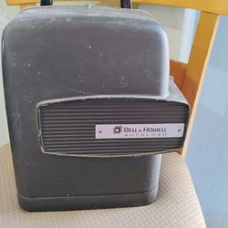 Filmstrip Movie Projector 📽️