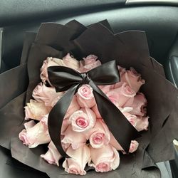 pink roses with black bow 