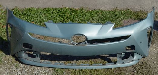 USED REF#U0236 || 2019-2022 TOYOTA PRIUS || FRONT BUMPER COVER ONLY