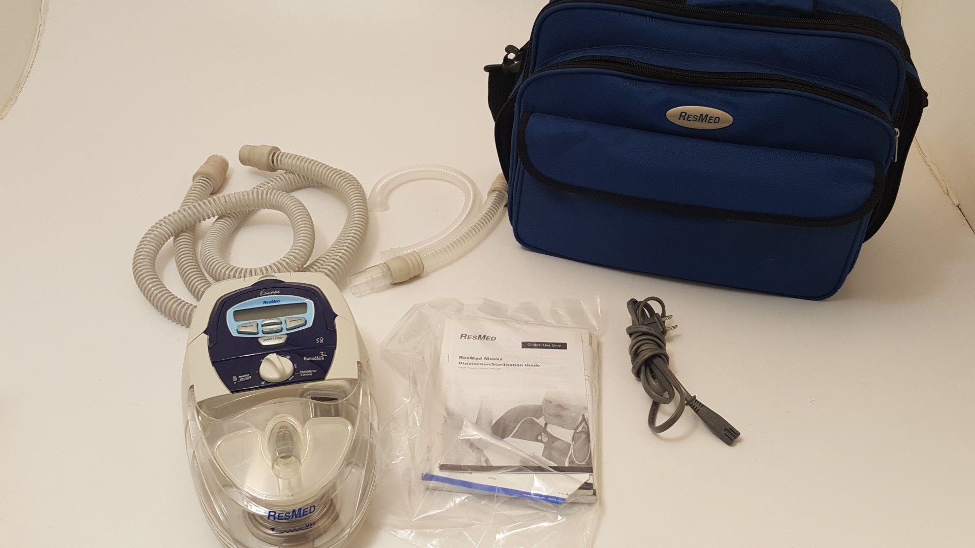 Reamed Escape S8 CPAP with 3i Humidaire Water Chamber- excellent