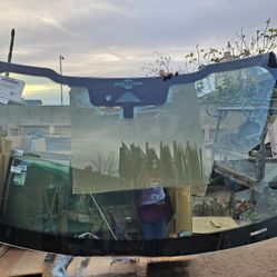 New Winshield For FORD  F150